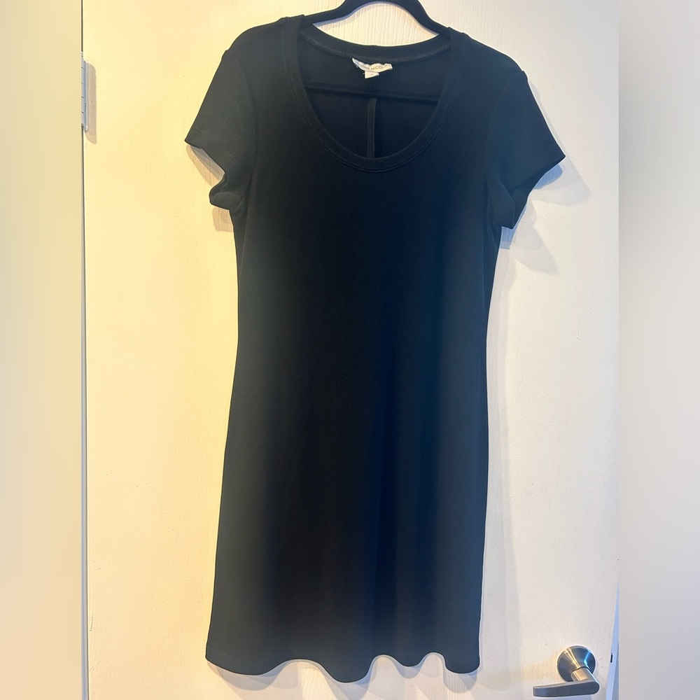Ronni Nicole black dress in size 12. Like new condition.Stretch, comfort.